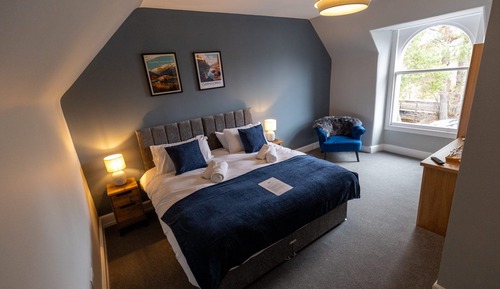 Family Room, 2 Bedrooms