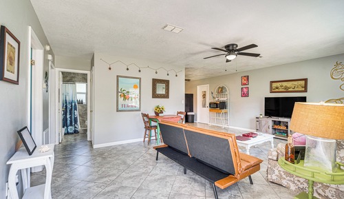 House (2 Bedrooms)