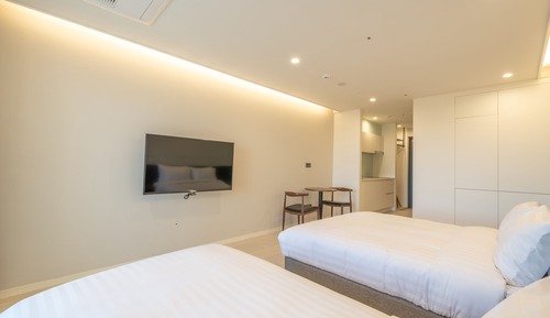 Standard Twin Room (NO View and Lower floor)