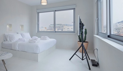 Suite with City View 5