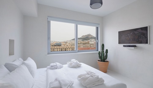Suite with City View 3
