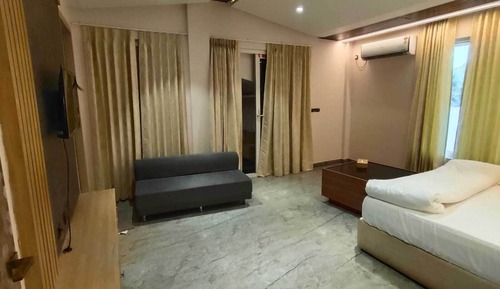 Luxury Room