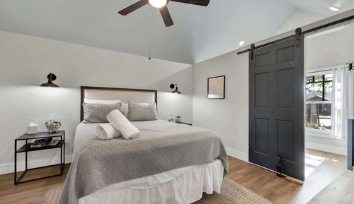 House, Multiple Beds, Patio, City View (614 Fulton St.)