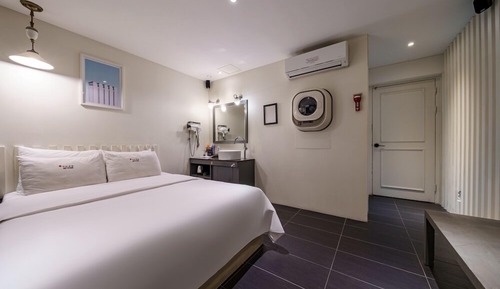 Suite Room