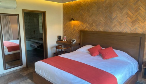 Luxury Double Room, 1 King Bed, City View