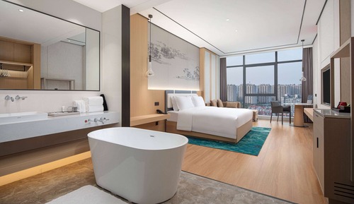 Deluxe Room, 1 King Bed, Non Smoking