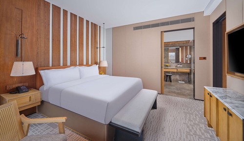 Junior Suite, 1 King Bed