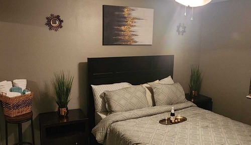 Elite Single Room, 1 Queen Bed