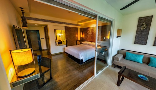 Regency, Executive Suite