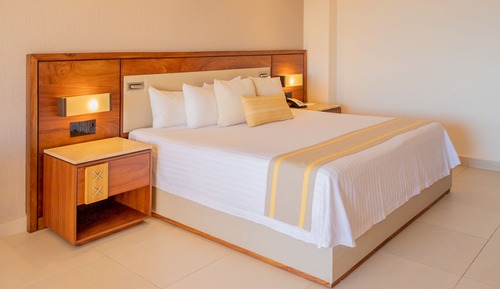 Deluxe Room, Balcony