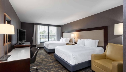 Room, 2 Queen Beds, Accessible, Non Smoking