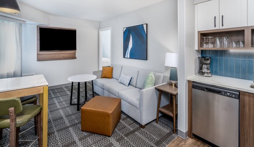 Suite, Multiple Beds, Kitchen
