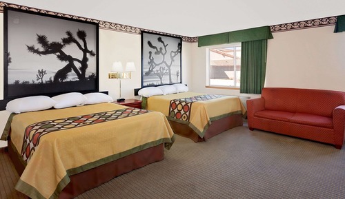 Suite, 2 Queen Beds, Non Smoking