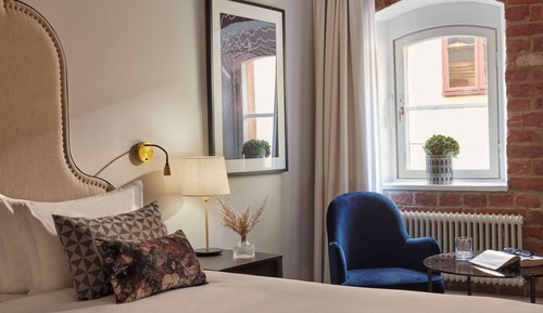 Standard Room, 1 King Bed