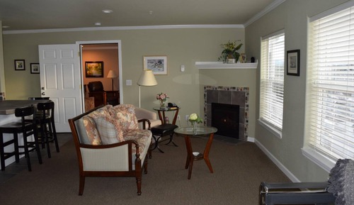 Studio, 1 King Bed, Marina View (Non pet friendly)
