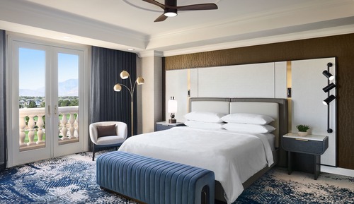Deluxe Room, 1 King Bed, Balcony