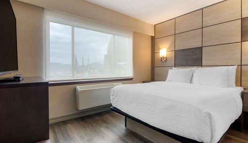 Suite, 2 Queen Beds, Kitchen, Mountain View (with Sofabed, Full Kitchen)
