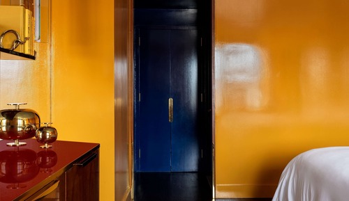 Deluxe Room, 1 King Bed, Accessible, Corner