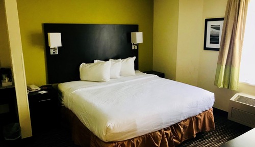Studio Suite, 1 King Bed, Non Smoking