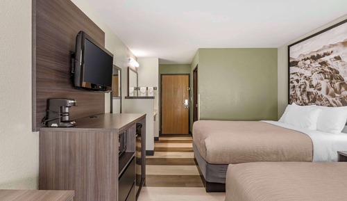 Standard Room, 2 Double Beds, Non Smoking, Ground Floor (Pet Friendly)