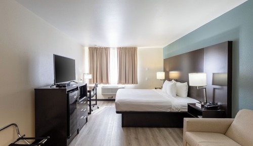 Standard Room, 1 King Bed, Non Smoking