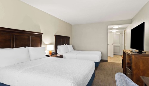 Room, 2 Queen Beds, Accessible, Non Smoking