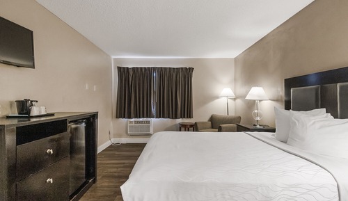 Standard Room, 1 Queen Bed, Non Smoking