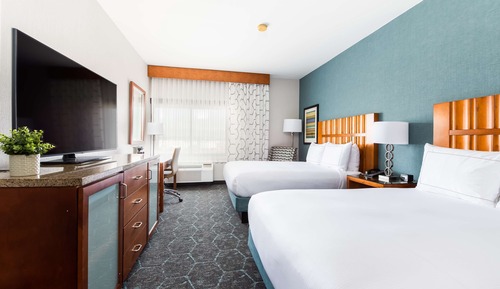 Two Queen Beds, Non-Smoking, Accessible