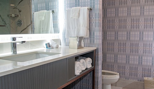 Suite, 1 King Bed