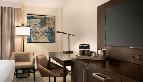 Room, 2 Queen Beds, Accessible, Bathtub (Mobility & Hearing)
