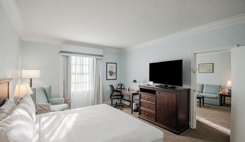 Suite, 1 King Bed
