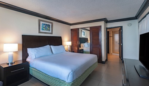 One bedroom Suite Ocean Front