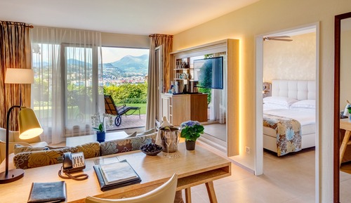 Suite, Garden View