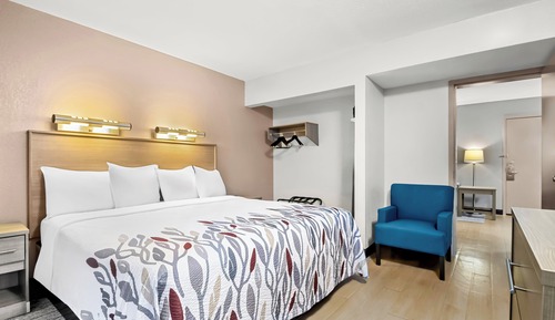 Suite, 1 King Bed, Non Smoking