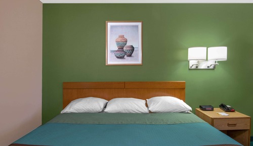 Standard Room, 1 King Bed