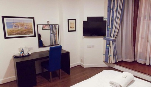 Superior King Room
