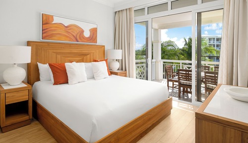 Deluxe Suite, 1 Bedroom, Garden View (Recently Renovated)