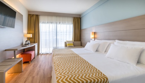 Double Room (2 Adults and 1 Child)