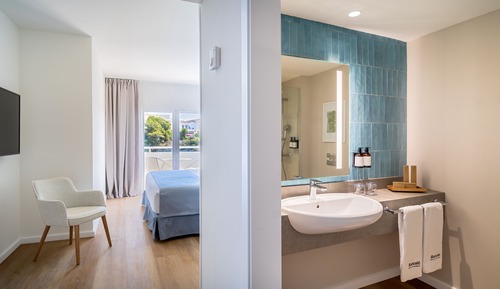 Superior Room, Sea View (2 adults + 1 child)