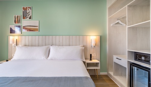 Superior Room, Partial Sea View