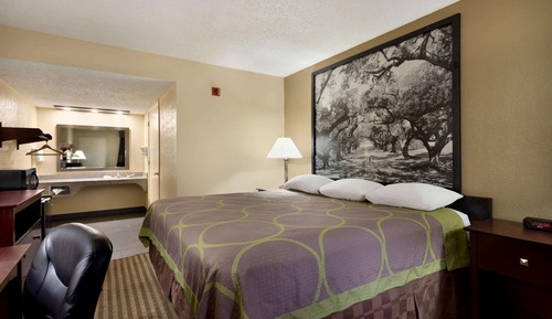 Standard Room, 1 King Bed