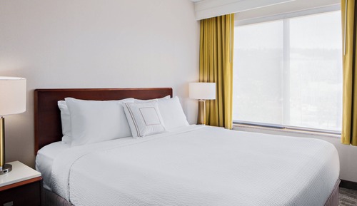 Suite, 2 Double Beds (Mobility Accessible, Roll-In Shower)