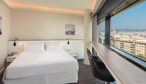 Executive Room, 1 King Bed, Corner (View)