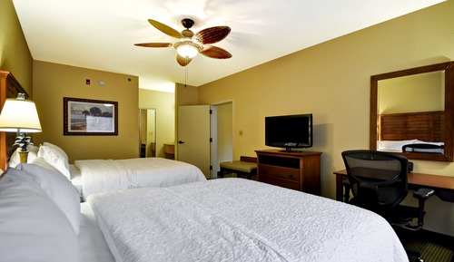 One Bedroom Suite, 2 Queen Beds with Kitchen