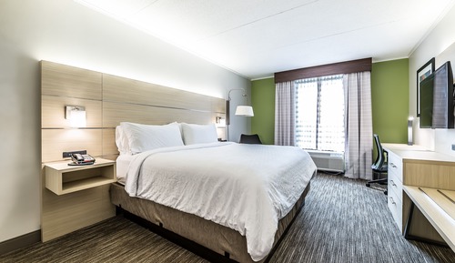 Standard Room, 1 King Bed