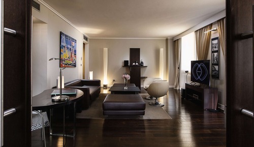 Suite, 1 King Bed (Opera)
