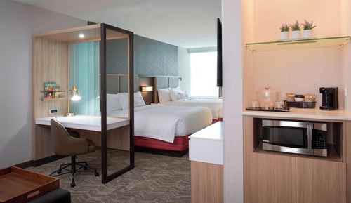 Suite, Multiple Beds (Hearing Accessible)