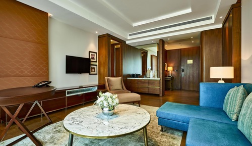Suite, 1 King Bed
