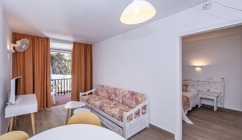 Apartment, 1 Bedroom, Balcony, Garden View (2 adults)