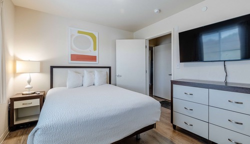 Suite, 3 Bedrooms